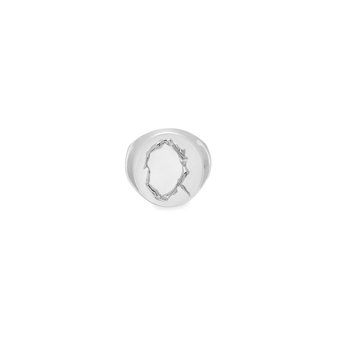 Sterling silver chevalier ring of the letter Q