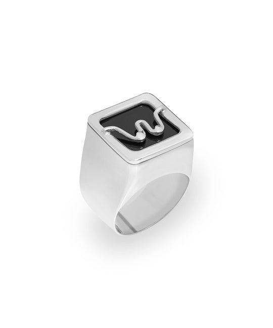 Chevalier ring in sterling silver of minimalistic breasts