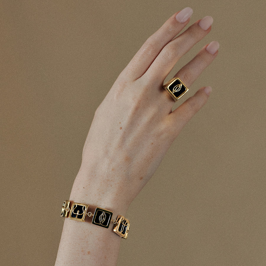 Lina Vulva Ring Gold